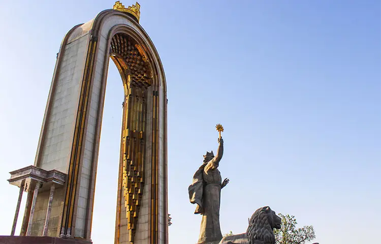 آرامگاه امیر اسماعیل سامانی