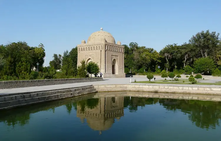 آرامگاه امیر اسماعیل سامانی