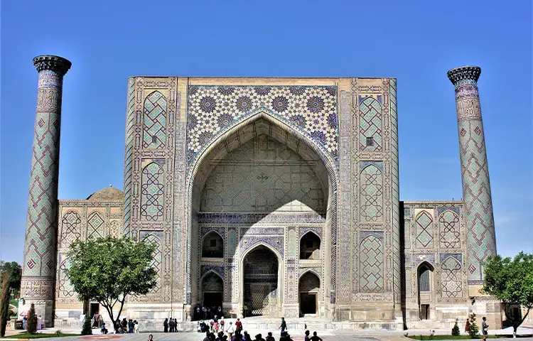 میدان ریگستان