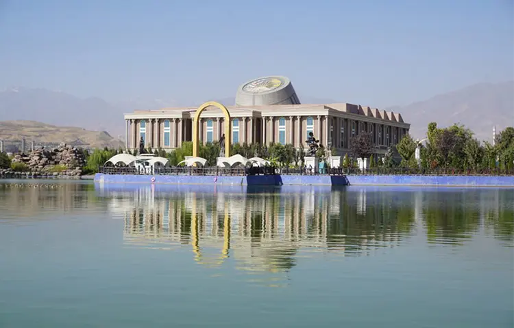 جاهای دیدنی دوشنبه