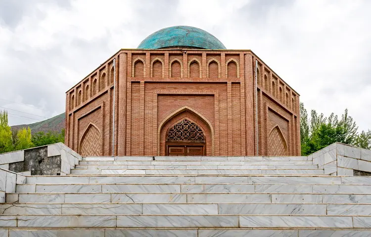 آرامگاه رودکی