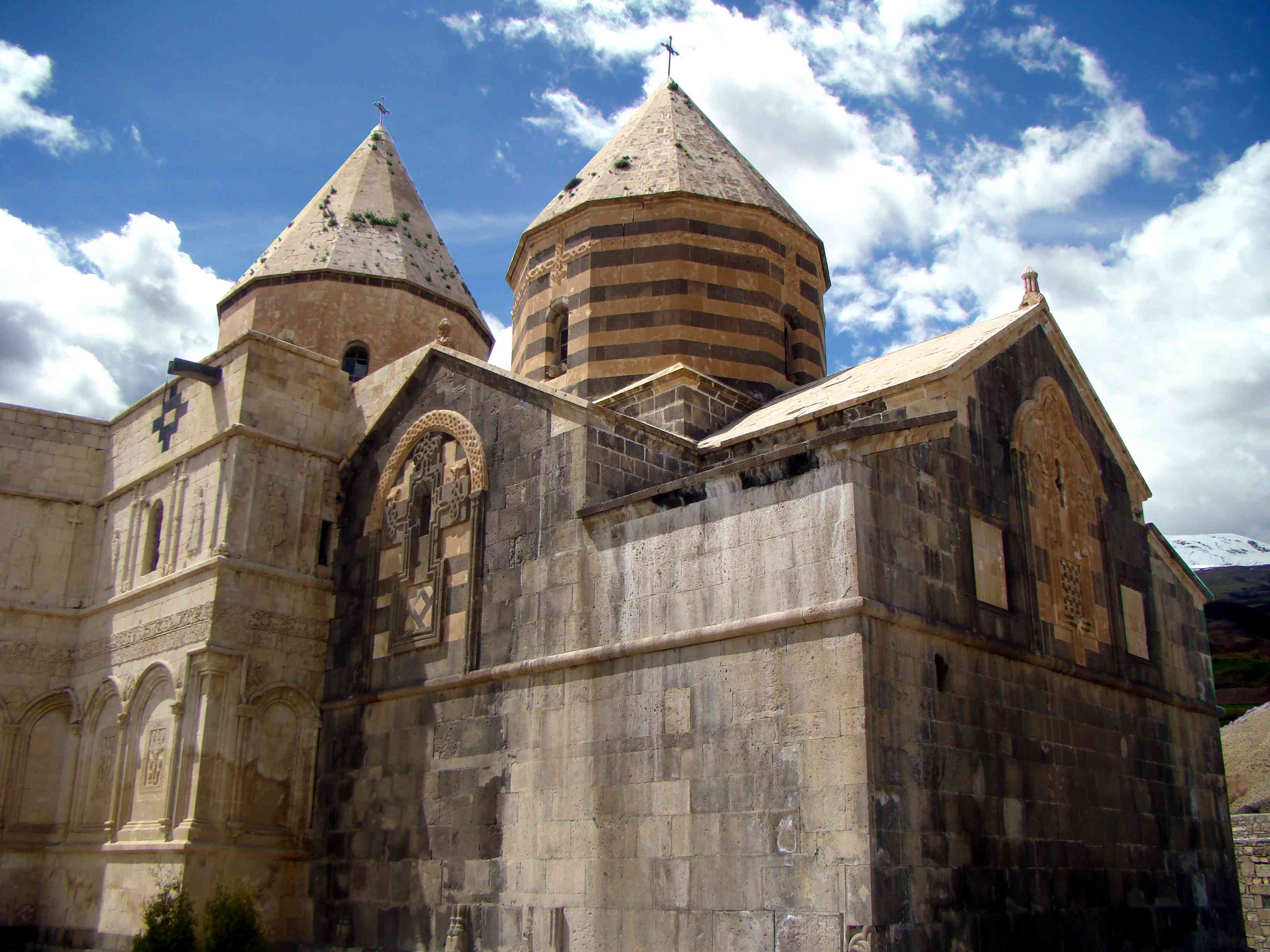 تور ارومیه تخت سلیمان قره کلیسا |تور تعطیلات خرداد| تور ارومیه تخت سلیمان قره کلیسا |تور تعطیلات خرداد|