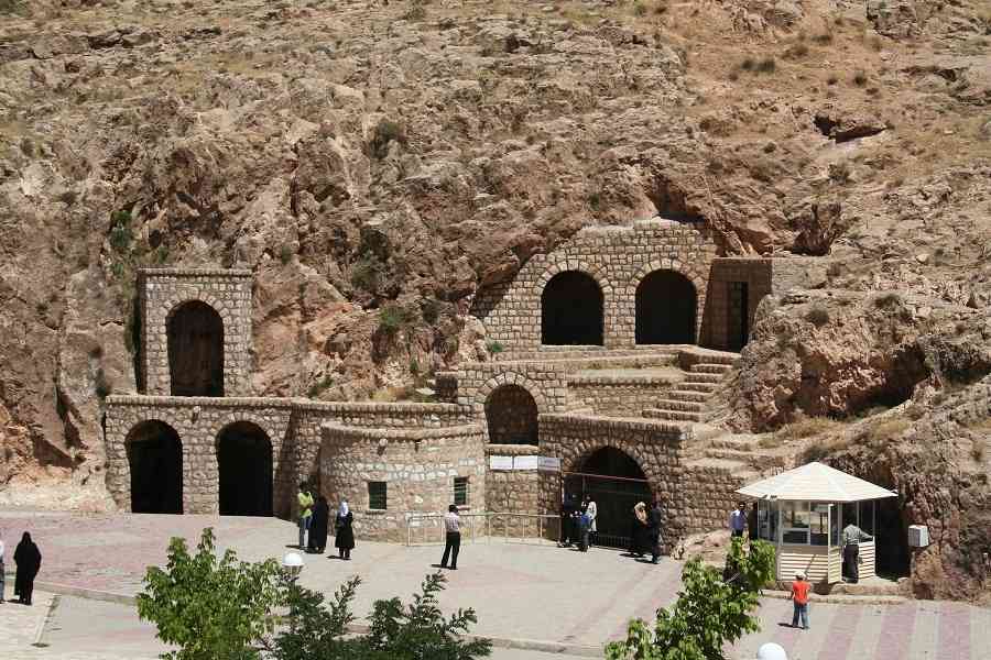 غار کتله خور و گنبد سلطانیه |هفته چهارم شهریور| غار کتله خور و گنبد سلطانیه |هفته چهارم شهریور|