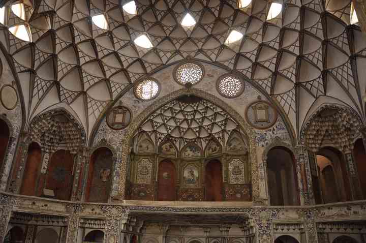 تور یکروزه نیاسر و کاشان |هفته اول اردیبهشت| تور یکروزه نیاسر و کاشان |هفته اول اردیبهشت|