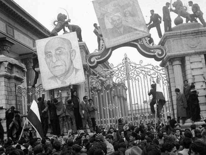 تور تاریخ صنعت نفت  تور تاریخ صنعت نفت